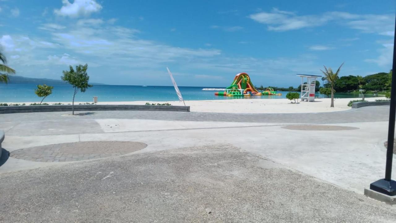 Chaudhry Holiday House Montego Bay Extérieur photo