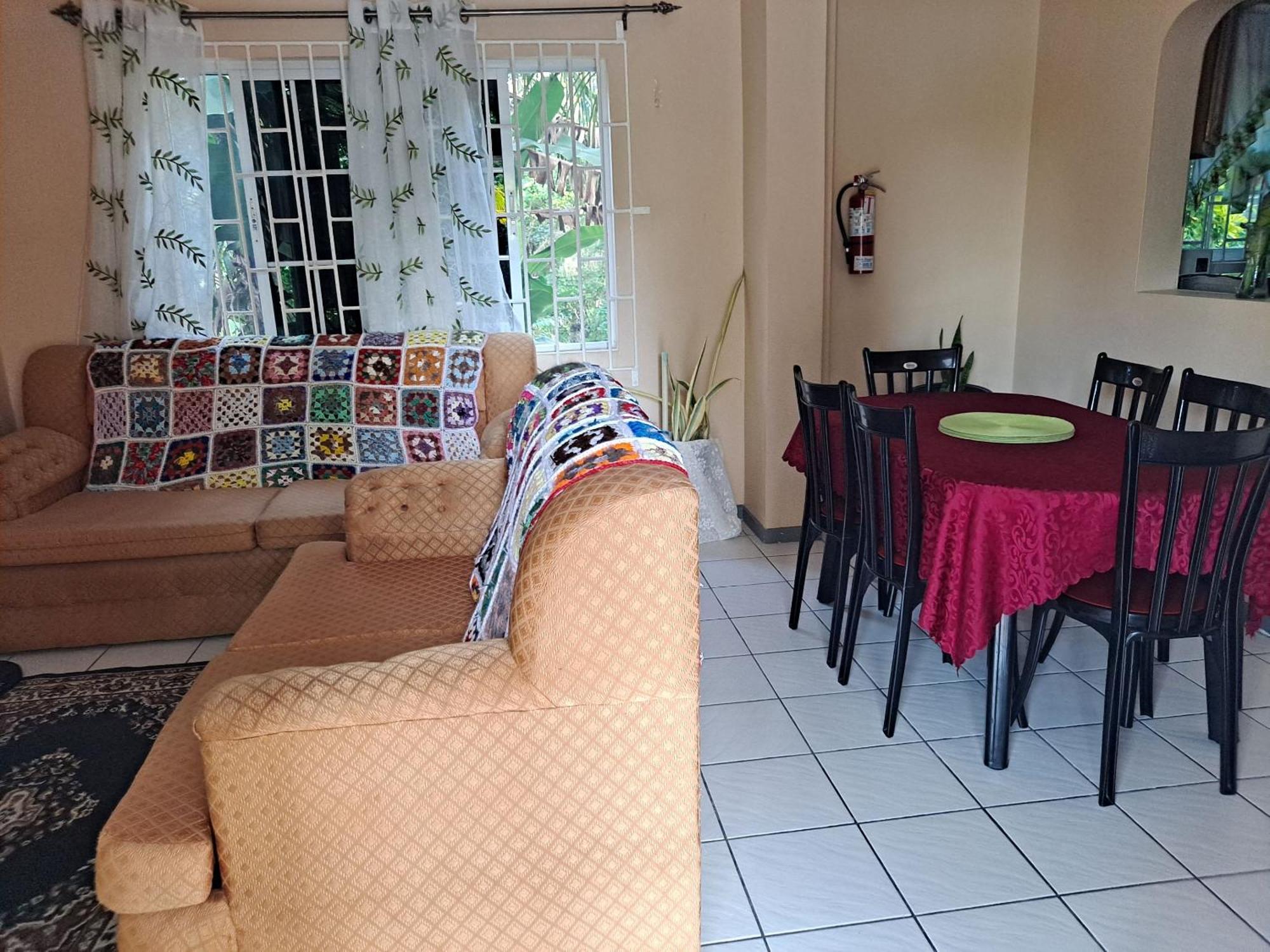 Chaudhry Holiday House Montego Bay Extérieur photo