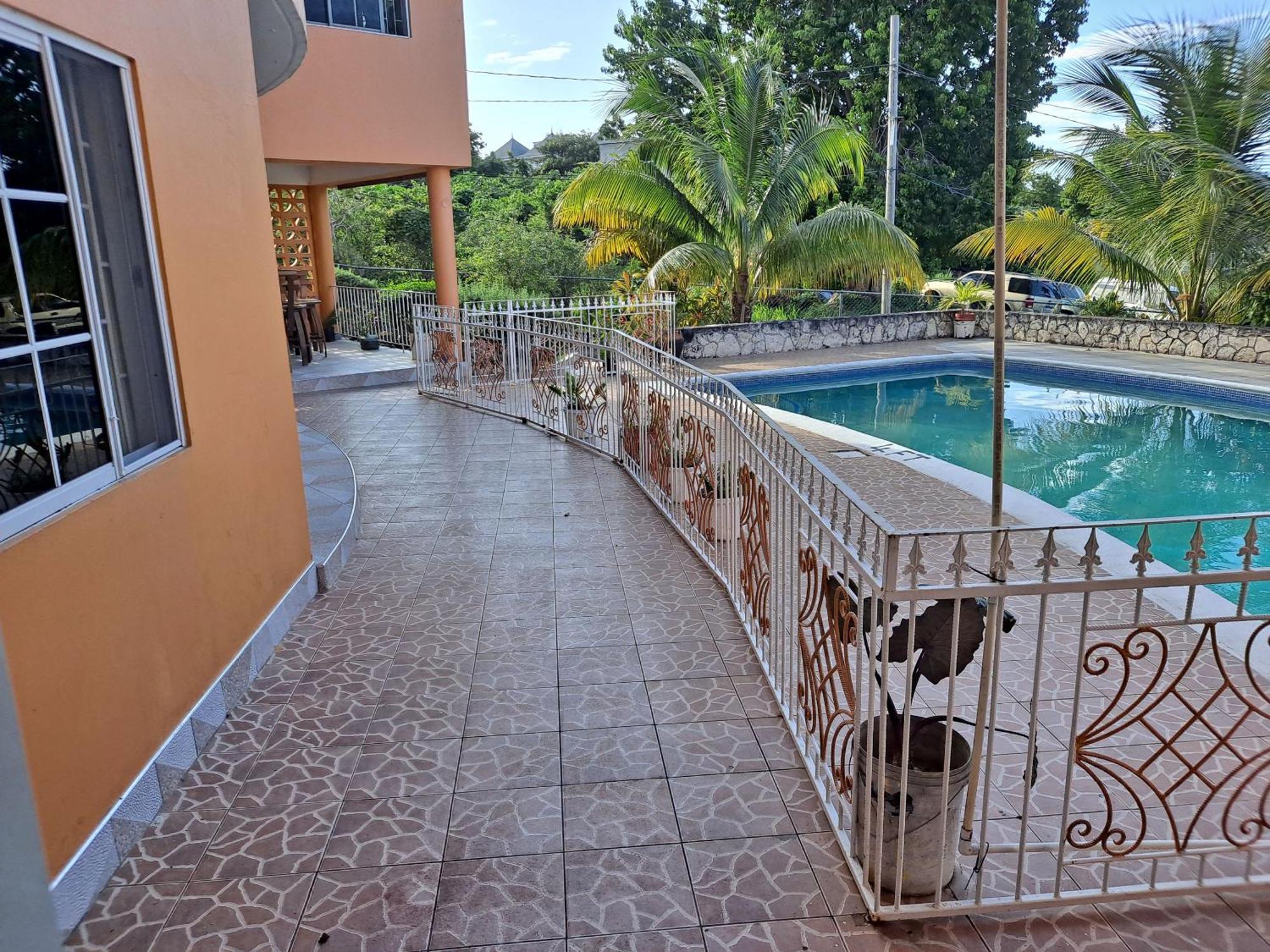 Chaudhry Holiday House Montego Bay Extérieur photo